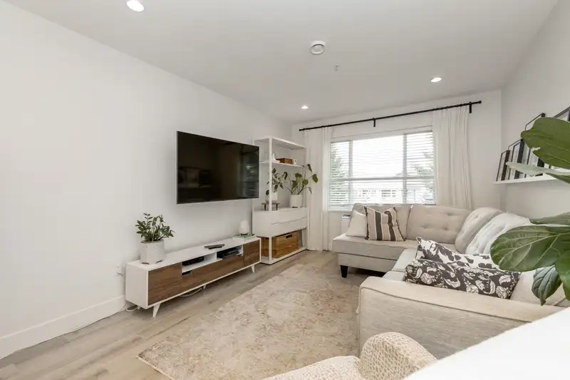 14 23651 132 AVENUE - photo 3 of 26