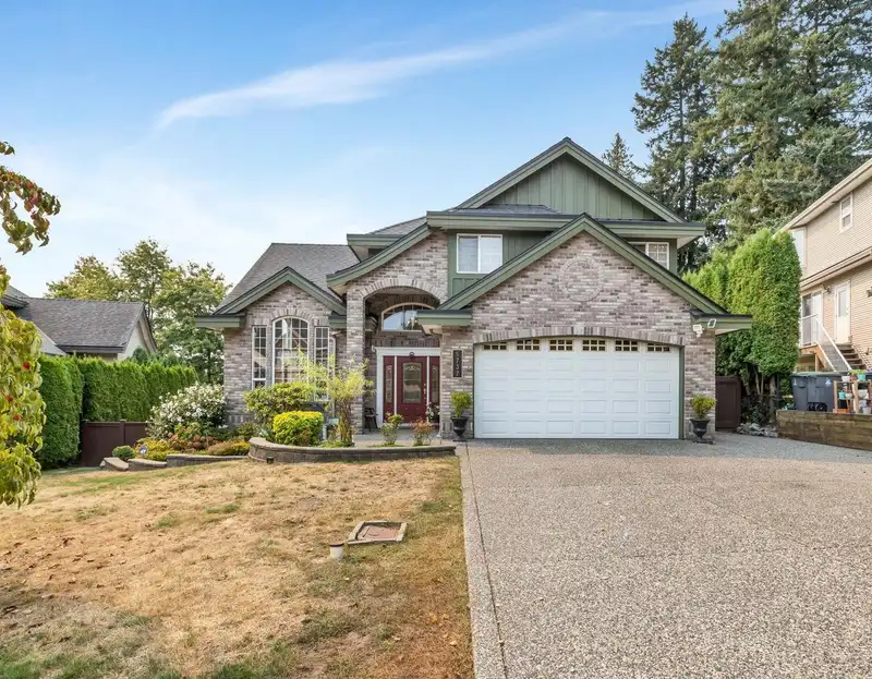 5737 169A STREET - photo 1 of 40