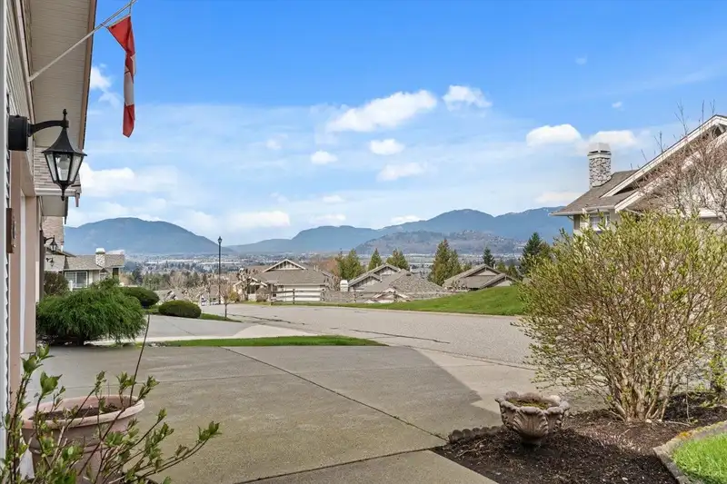 63 5700 JINKERSON ROAD - photo 2 of 34