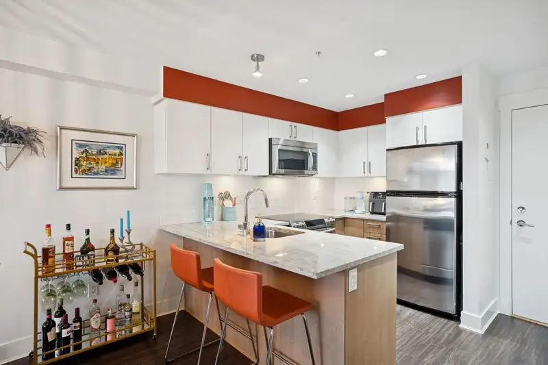 316 55 EIGHTH AVENUE - photo 3 of 38