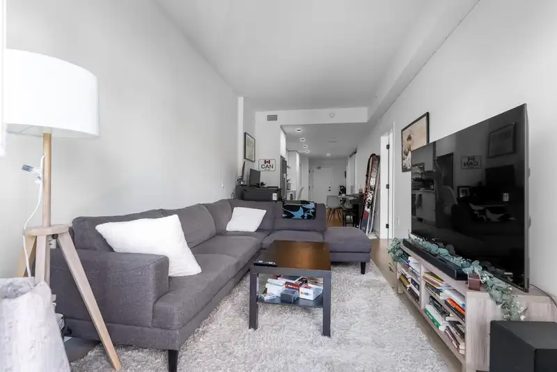 317 422 E 3RD STREET - photo 3 of 32