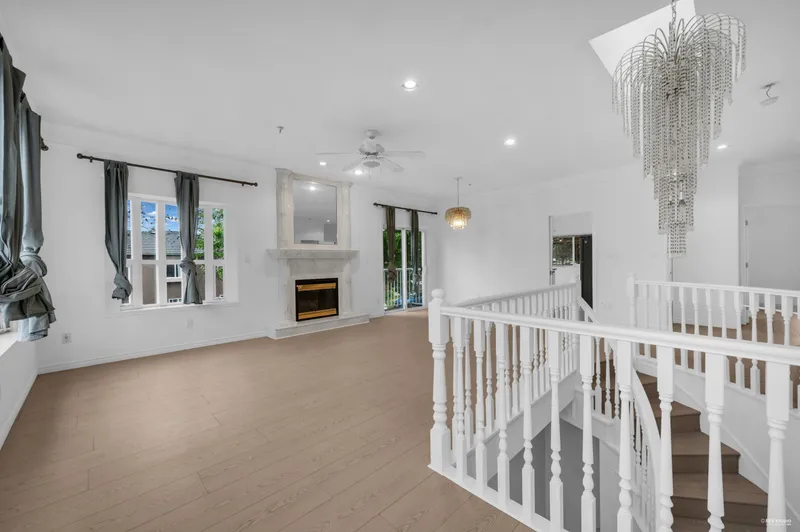 3190 GRANT STREET - photo 4 of 25