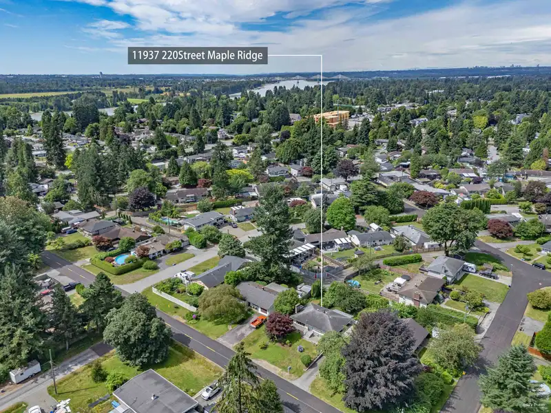 11937 220 STREET - photo 3 of 40