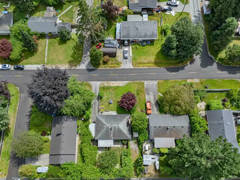 11937 220 STREET - photo 4 of 40