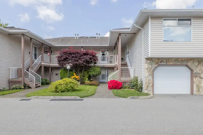 120 6875 121 STREET - photo 1 of 40