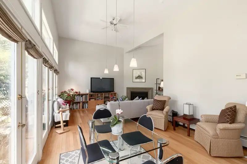 6309 DUNBAR STREET - photo 4 of 34