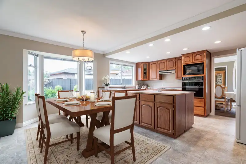 8841 158 STREET - photo 1 of 40