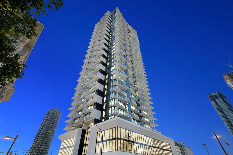 3110 2181 MADISON AVENUE - photo 2 of 25