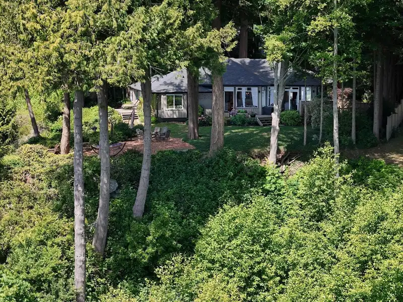 7647 EUREKA PLACE - photo 2 of 38