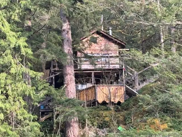 Lot 16 TWIN ISLAND - photo 2 of 20
