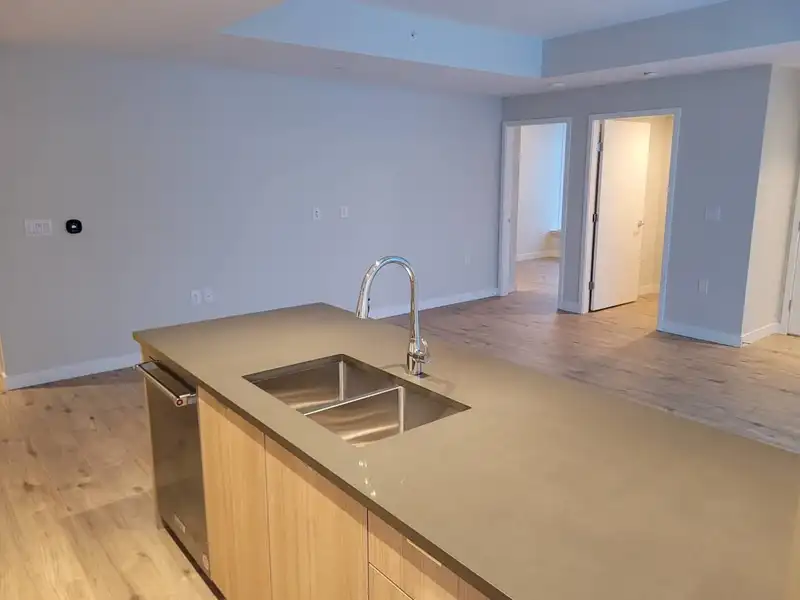 807 3430 E KENT SOUTH AVENUE - photo 3 of 20