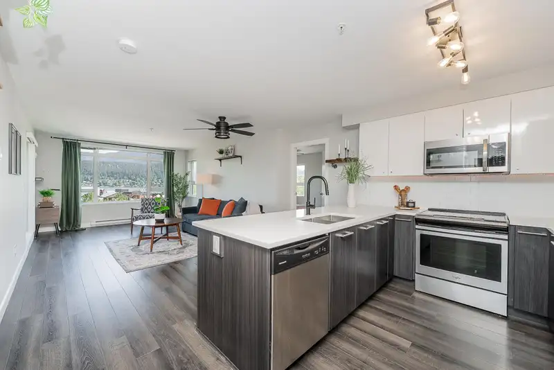 414 2525 CLARKE STREET - photo 3 of 37