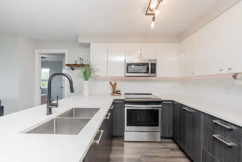414 2525 CLARKE STREET - photo 4 of 37