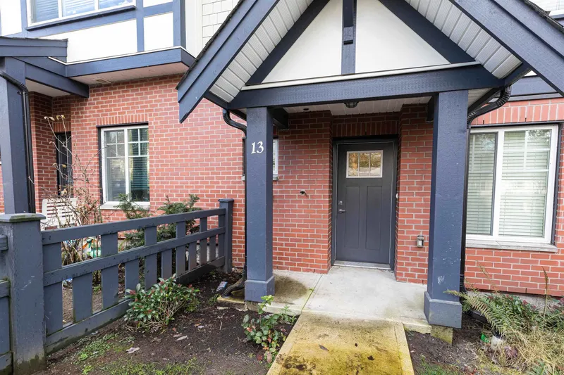 13 11188 72 AVENUE - photo 4 of 25