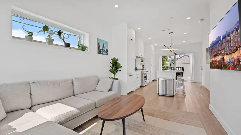 225 E 57TH AVENUE - photo 3 of 40