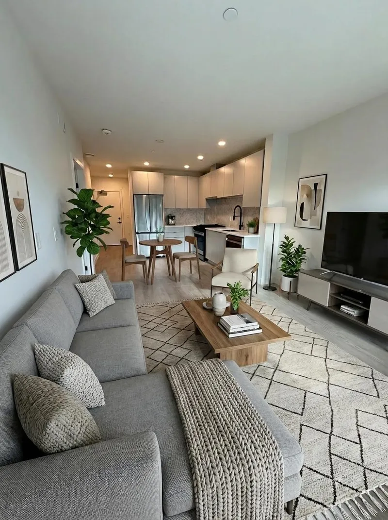 514 13238 105 AVENUE - photo 3 of 17