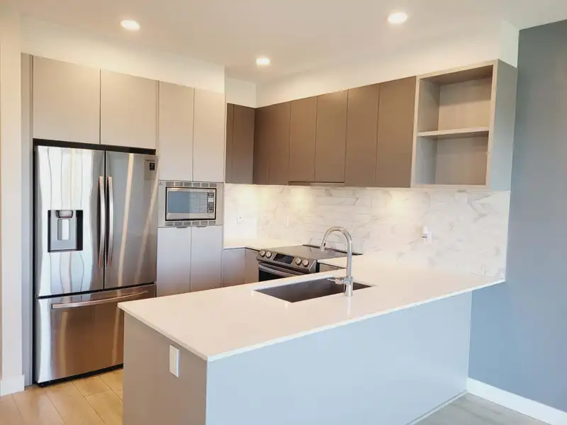 224 1792 STARLING DRIVE - photo 1 of 12