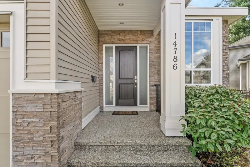 14786 57A AVENUE - photo 2 of 25