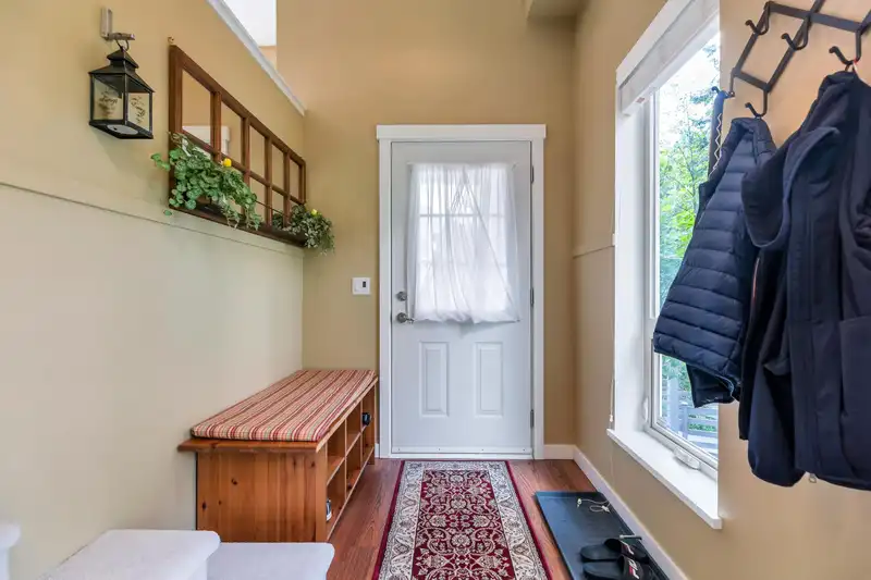 38 2738 158 STREET - photo 3 of 40
