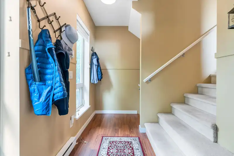 38 2738 158 STREET - photo 4 of 40