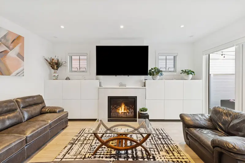 387 RIDGE STREET - photo 4 of 25