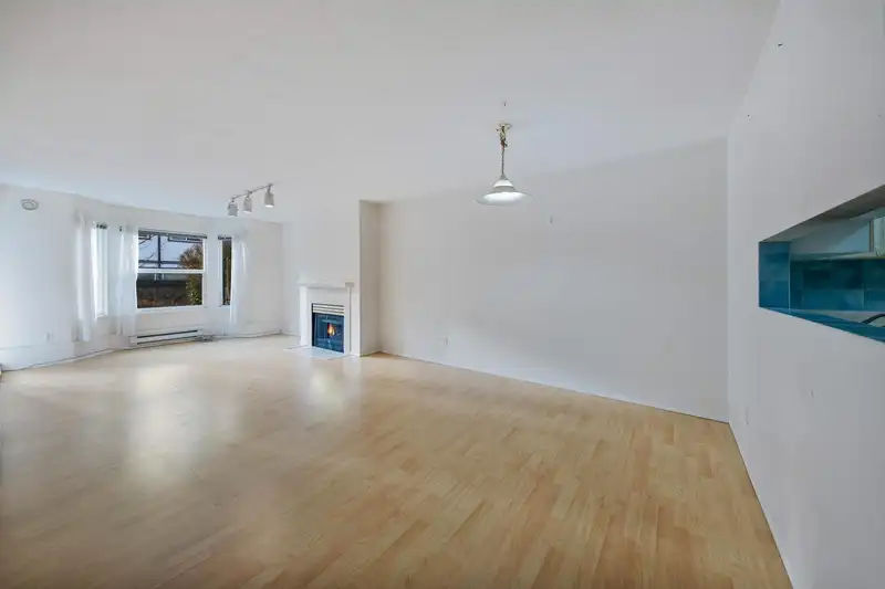 106 9942 151 STREET - photo 3 of 24