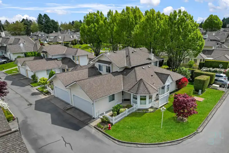 12 21138 88TH AVENUE - photo 2 of 40