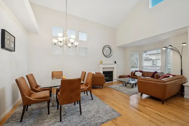 11 8250 158 STREET - photo 2 of 30
