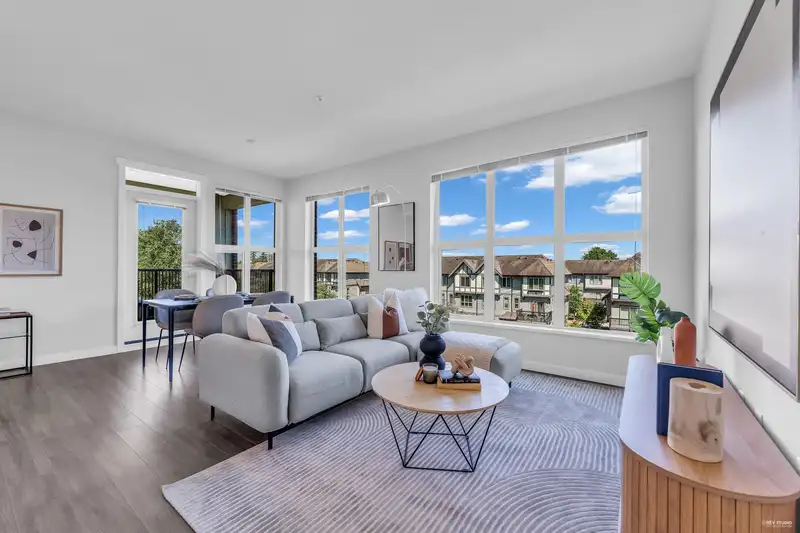 328 9551 ALEXANDRA ROAD - photo 1 of 38