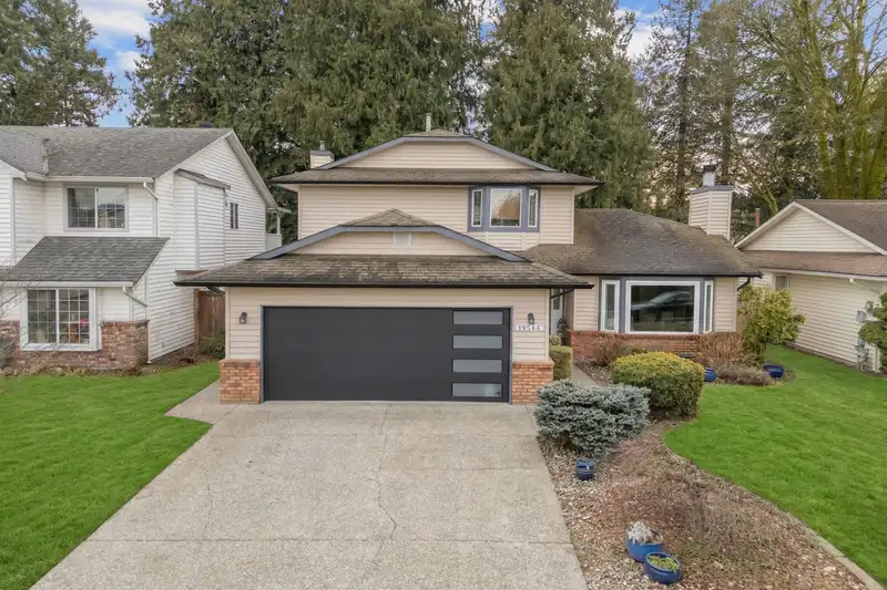 19566 PARK ROAD - photo 1 of 39