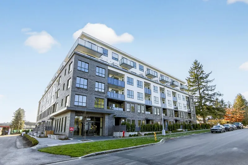 512 14778 106 AVENUE - photo 1 of 14