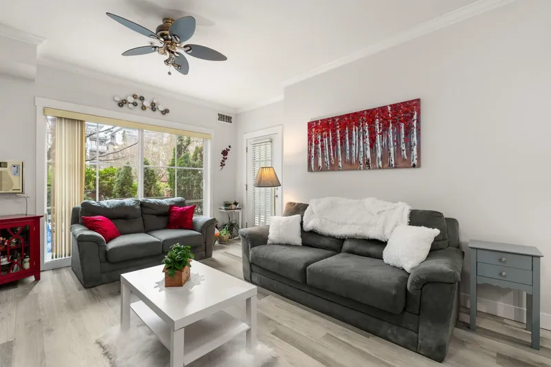 104 17769 57 AVENUE - photo 4 of 25