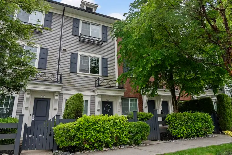 39 8767 162 STREET - photo 1 of 23