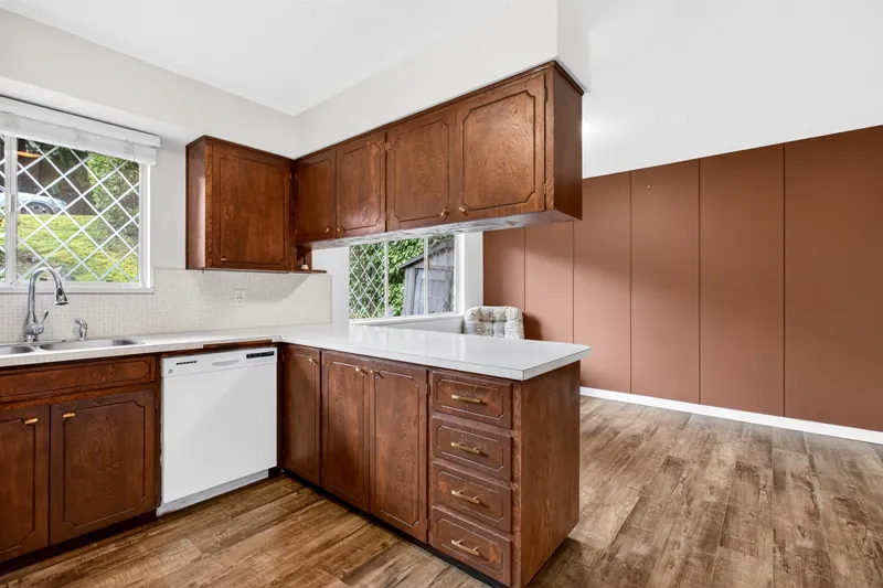 3362 VIEWMOUNT DRIVE - photo 3 of 25