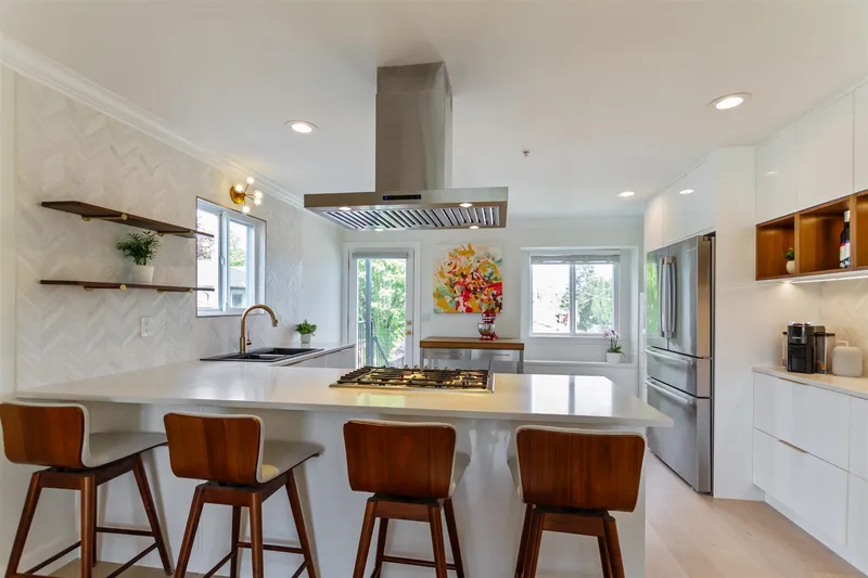 6450 ST. GEORGE STREET - photo 3 of 25