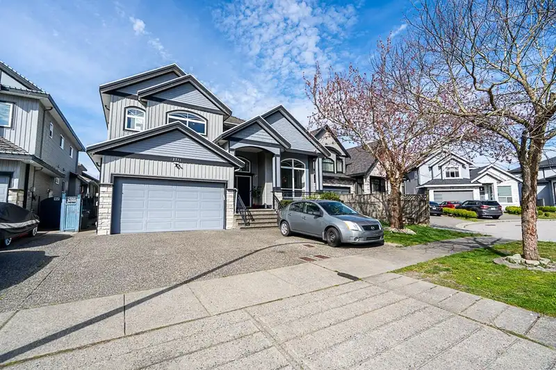 12761 60A AVENUE - photo 1 of 27