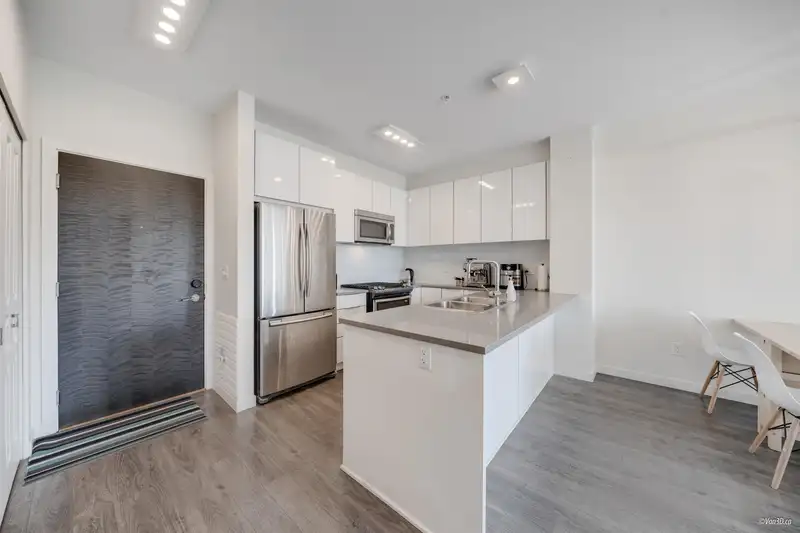 311 1151 WINDSOR MEWS - photo 2 of 31