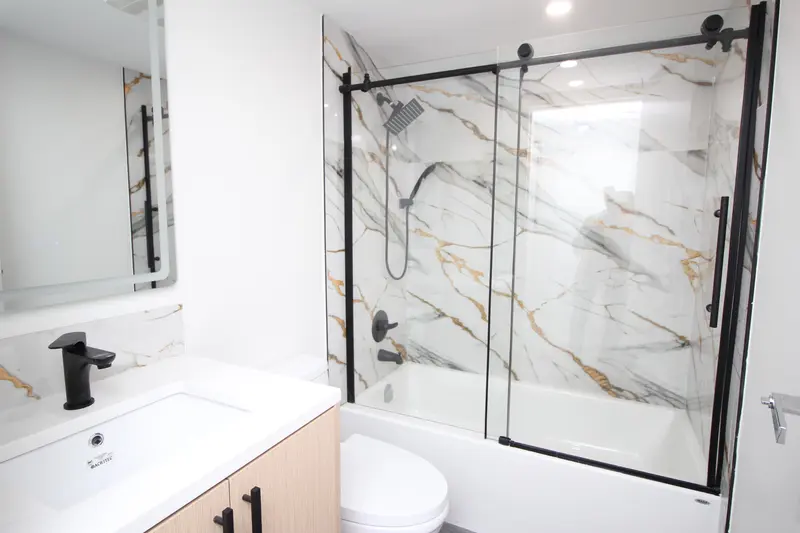 706 6595 BONSOR AVENUE - photo 2 of 6