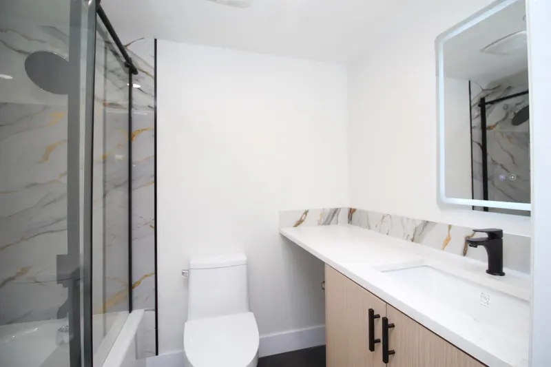 706 6595 BONSOR AVENUE - photo 3 of 6