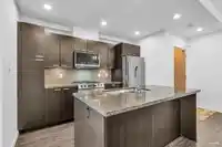 304 2200 DOUGLAS ROAD - thumbnail 9