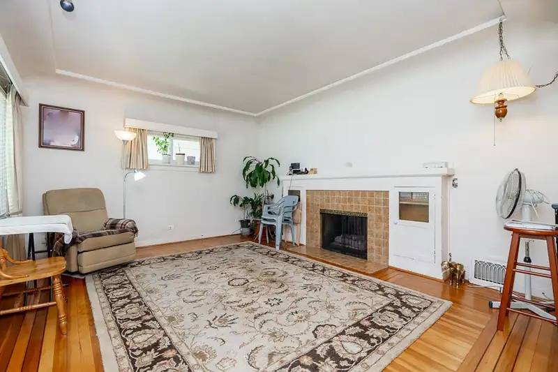 916 THIRTEENTH STREET - photo 4 of 39