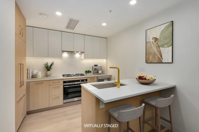 113 390 GUILBY STREET - photo 4 of 25