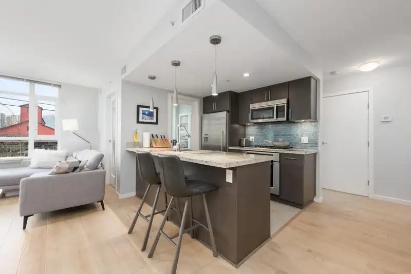 306 89 W 2ND AVENUE - photo 3 of 17