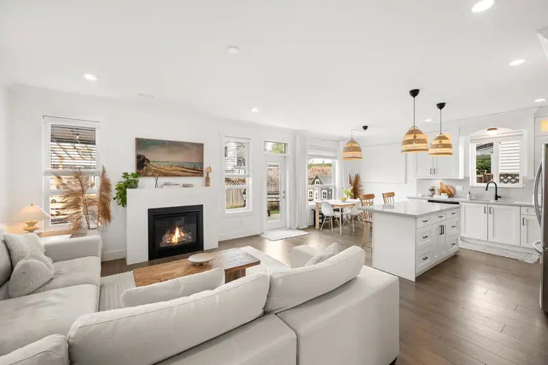 34853 MCMILLAN PLACE - photo 1 of 25