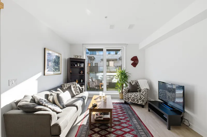 33 720 E 3RD STREET - photo 3 of 25