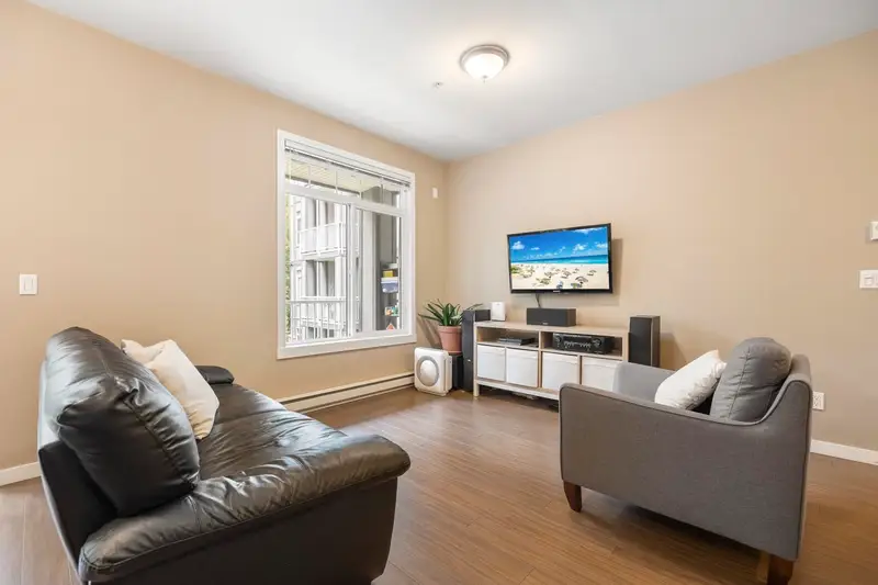 328 13277 108 AVENUE - photo 4 of 25