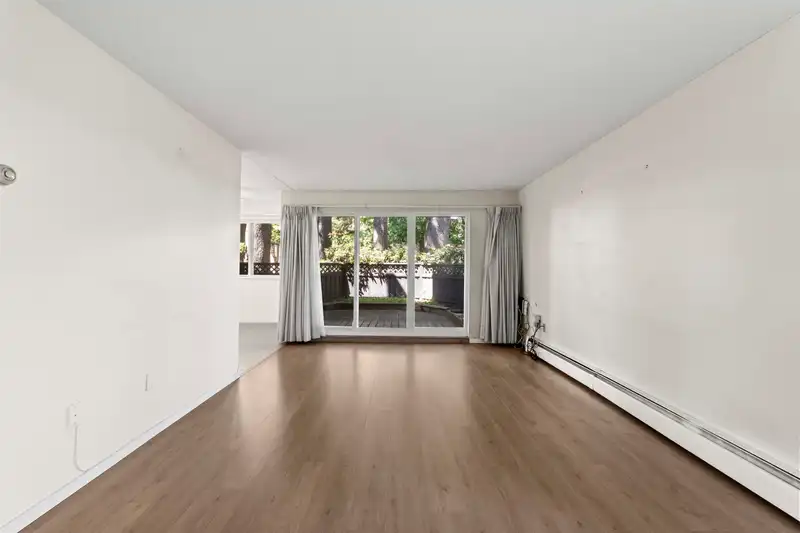 108 1420 E 8TH AVENUE - photo 3 of 29