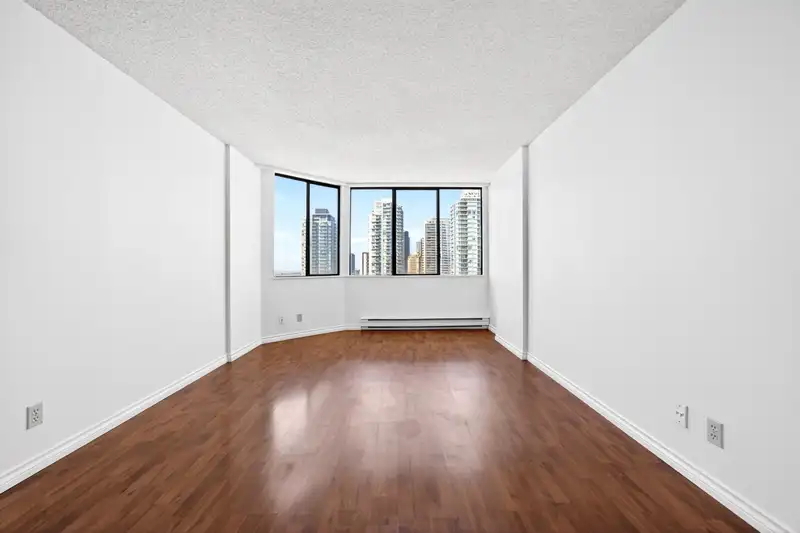 2105 6540 BURLINGTON AVENUE - photo 2 of 17