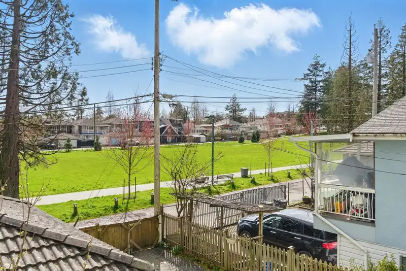 1952 E 37TH AVENUE - photo 1 of 40
