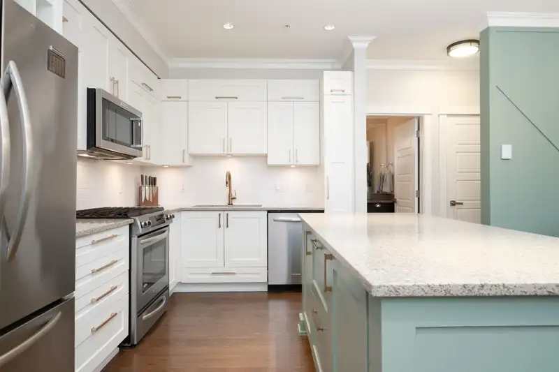 203 15145 36 AVENUE - photo 3 of 36